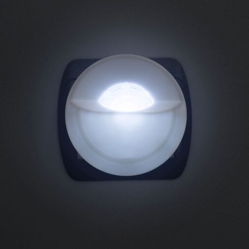 20271 • LED-es, forgathatófejes irányfény fényérzékelővel